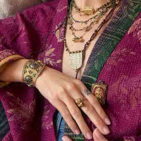 APSARA Manchette Rubis Zoisite