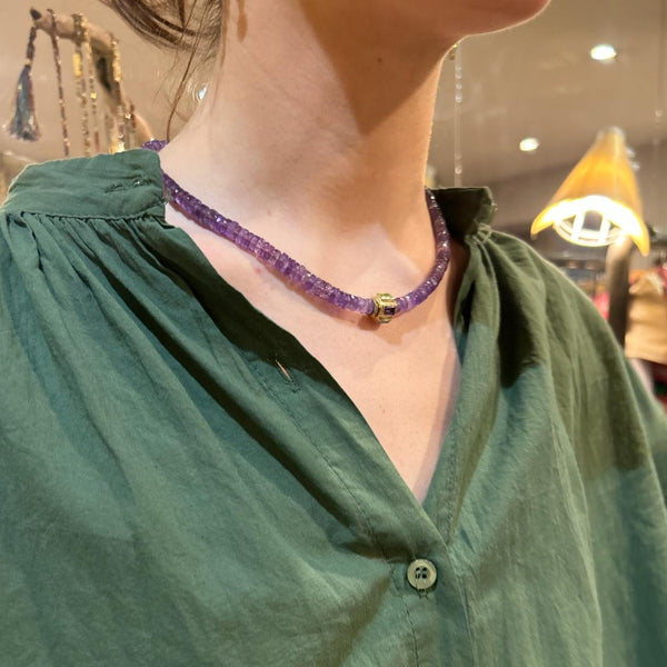 ANILA Collier Améthyste facettée & perle multi-pierres - plaqué or 24 cts