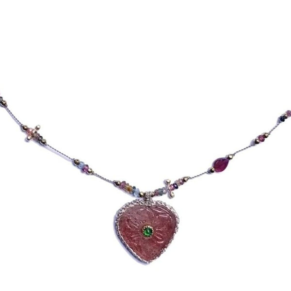 BLOSSOM collier coeur gravé Quartz Strawberry