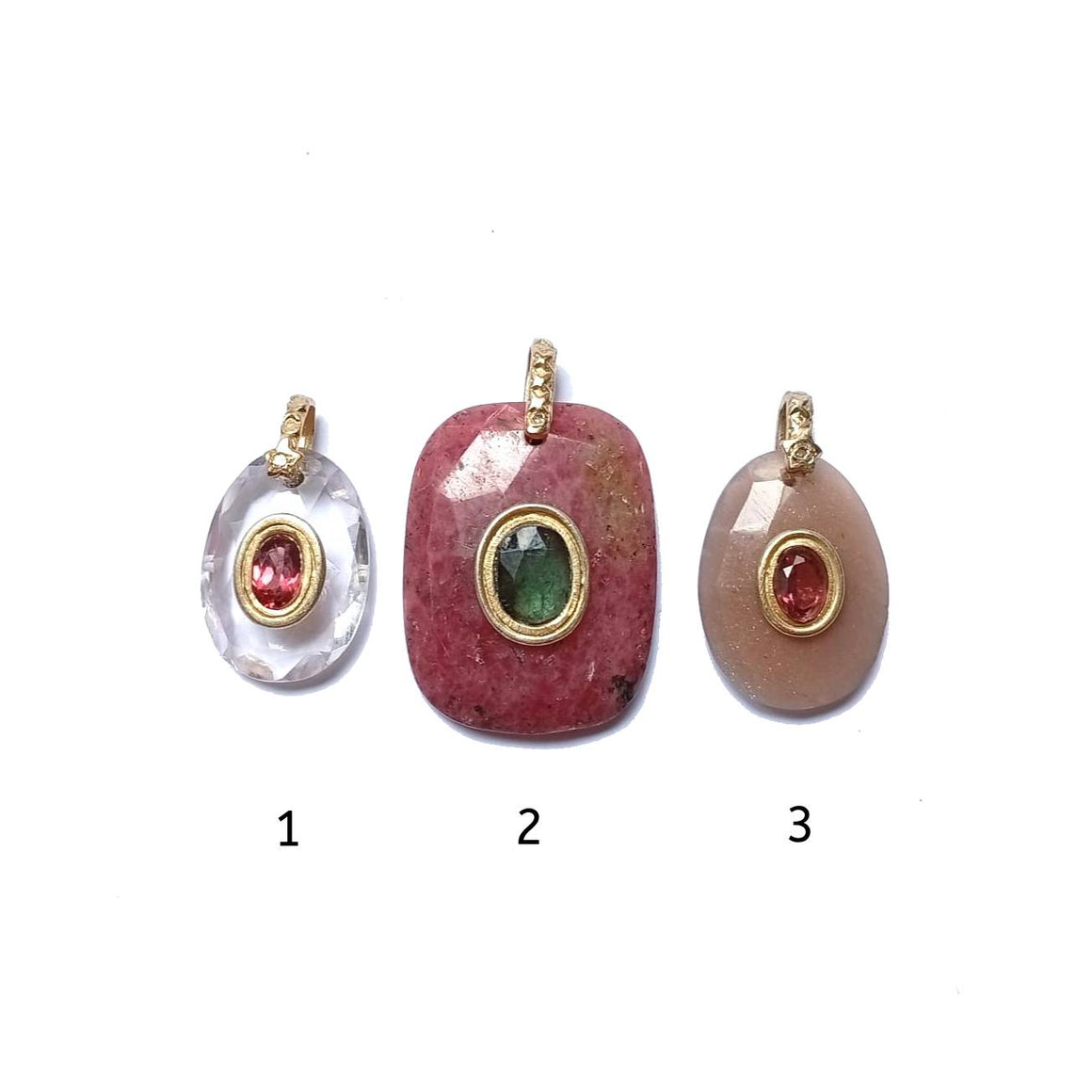 CHARM Rhodonite, Quartz rose ou Moonstone rose sertie, bélière diamant, argent 925 plaqué or