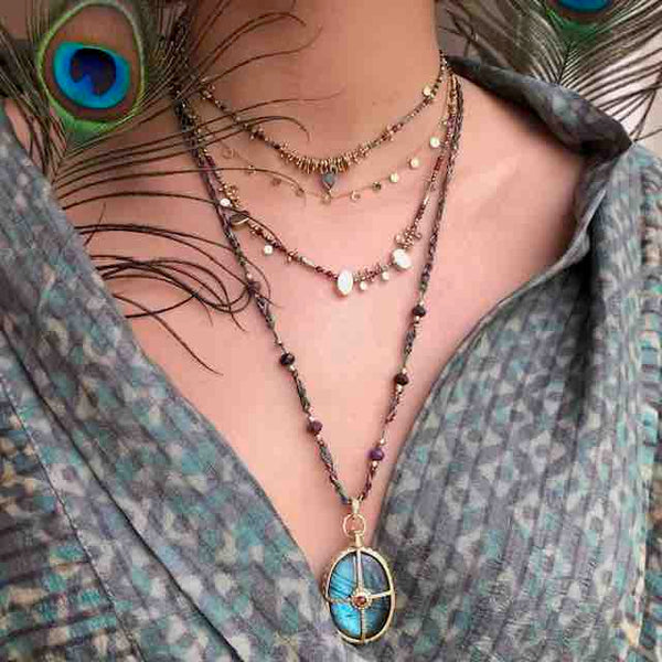 GAYA Collier - Cliquez pour voir les différentes couleurs