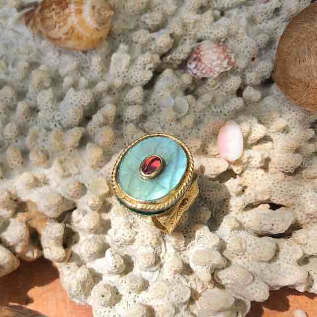 JULIET OVALE Engraved Labradorite & Garnet Signet Ring