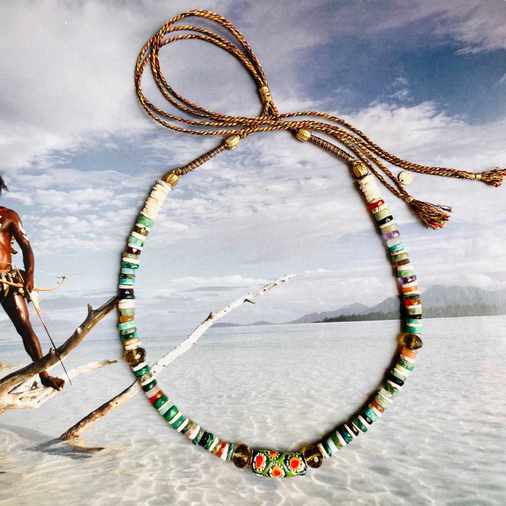 MASSAI AFRICA Collier multicolore