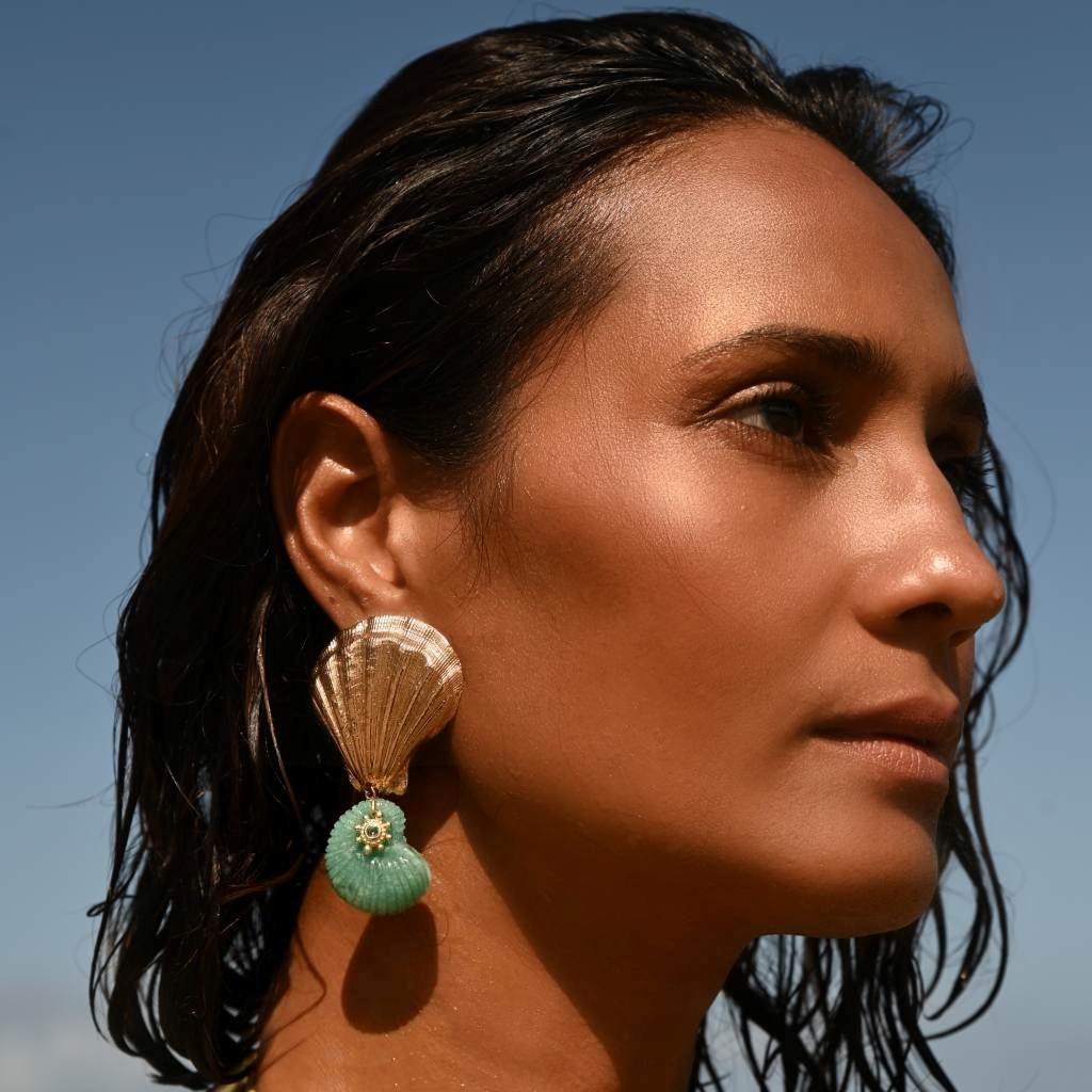 NAUTILUS Boucles d'oreilles clips Coquillage sculpté Amazonite et Coquillage doré