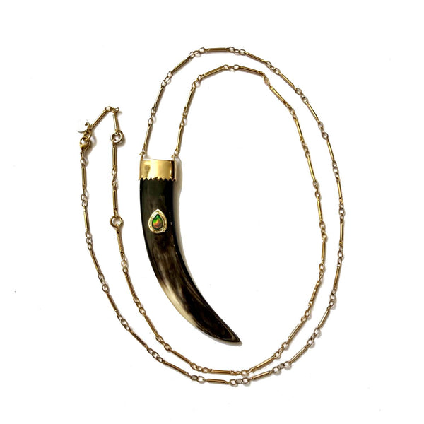 PHEBE Sautoir Corne naturelle sertie Citrine, Opale ou Grenat, doré 24 cts