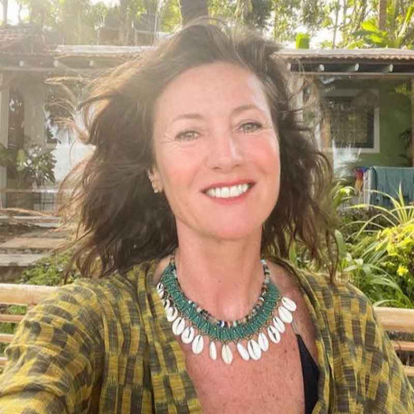 SUMMER Collier Cauris - Cliquez pour voir les différentes couleurs