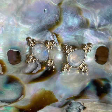 WISH Boucles d'oreilles Moonstone