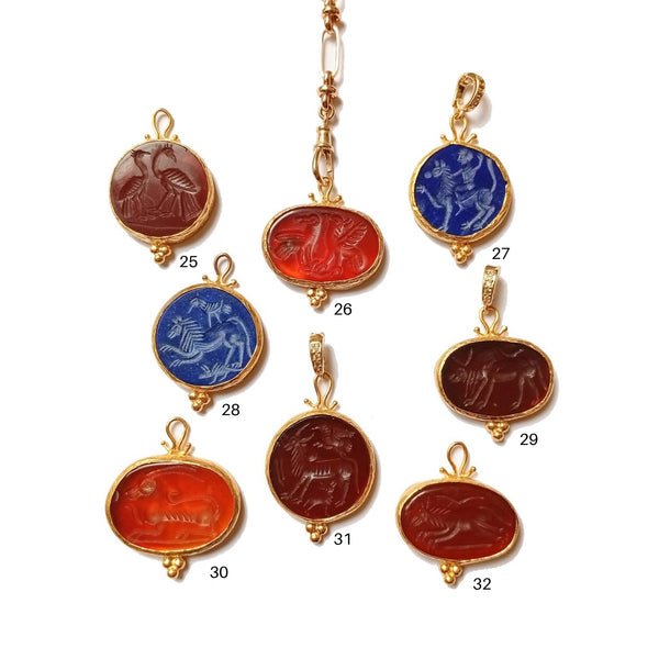 INTAGLIO Pendentif en pierre à Intaille, bélière au choix