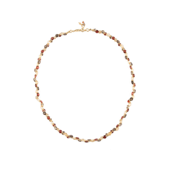 Collier en argent 925, plaqué or 3 microns et pierres fines naturelles Grenat, Topaze fumée et Citrine et perles fleurettes et finitions en argent plaqué or.  Longueur 41 à 43 cm.