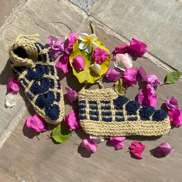 Chaussons en laine, plusieurs coloris disponibles