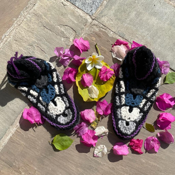 Chaussons en laine, plusieurs coloris disponibles